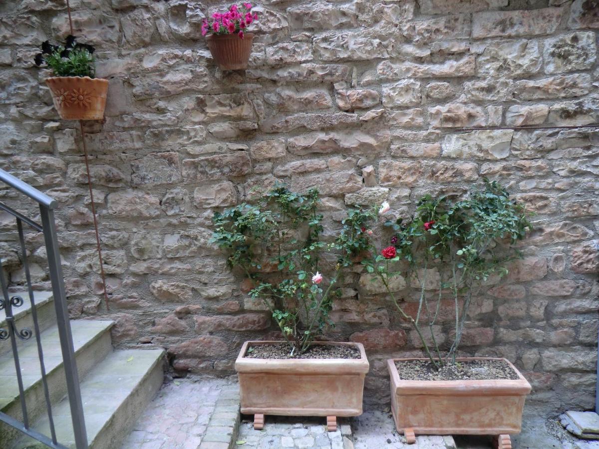 La Corta Di Spello Camere Exterior photo